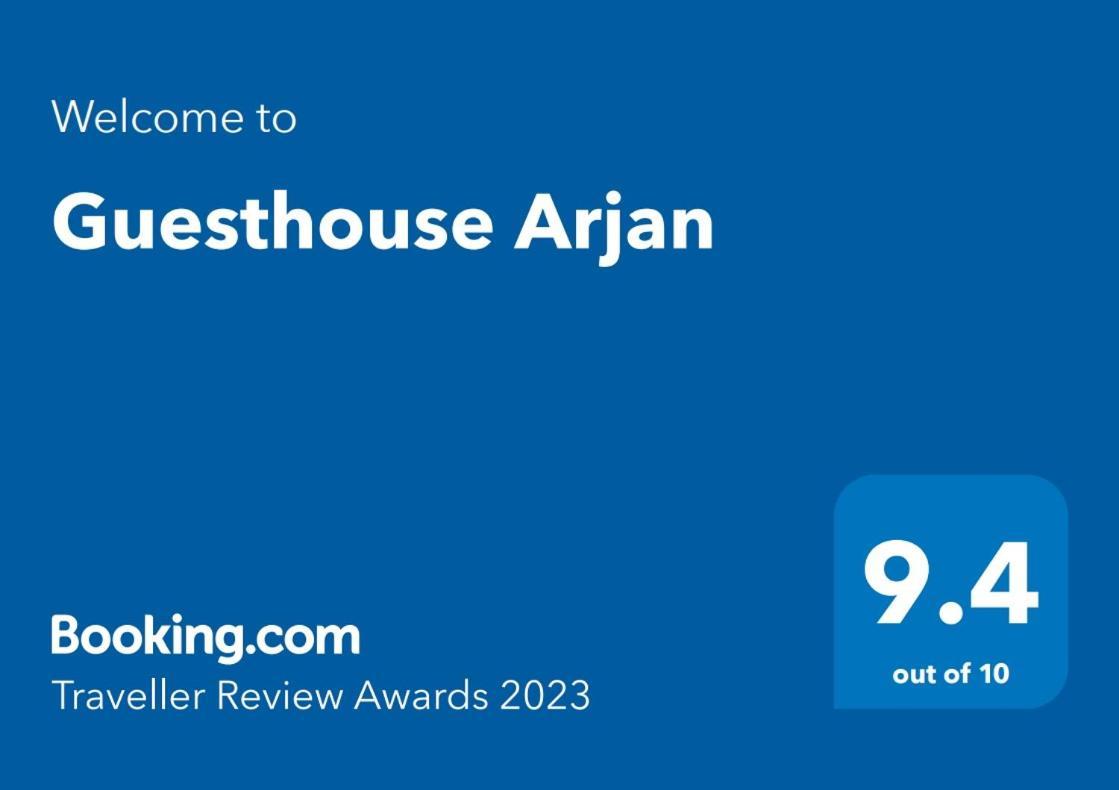 Guesthouse Arjan Berat Eksteriør bilde