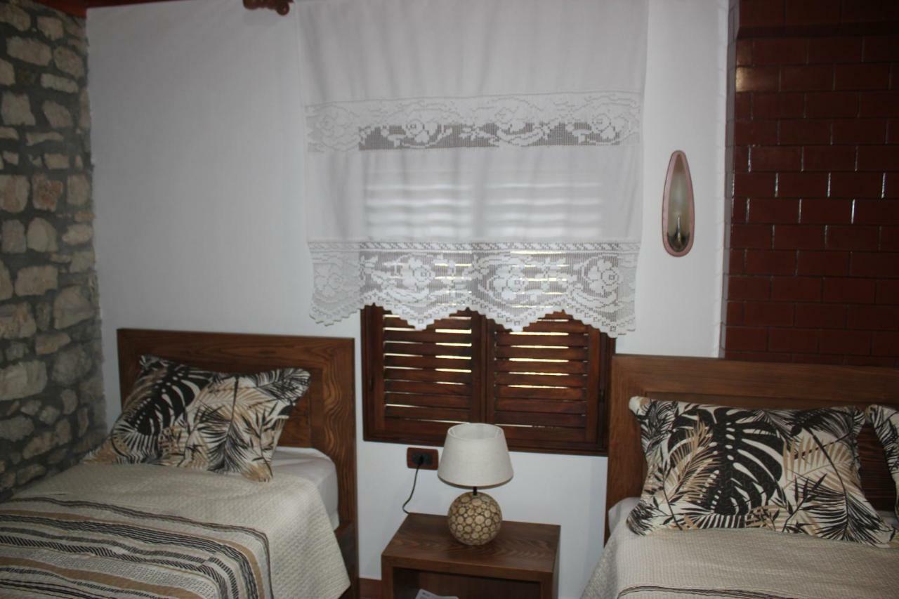 Guesthouse Arjan Berat Eksteriør bilde